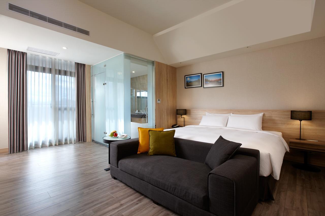 The Ho Hotel Sin-ču Exteriér fotografie