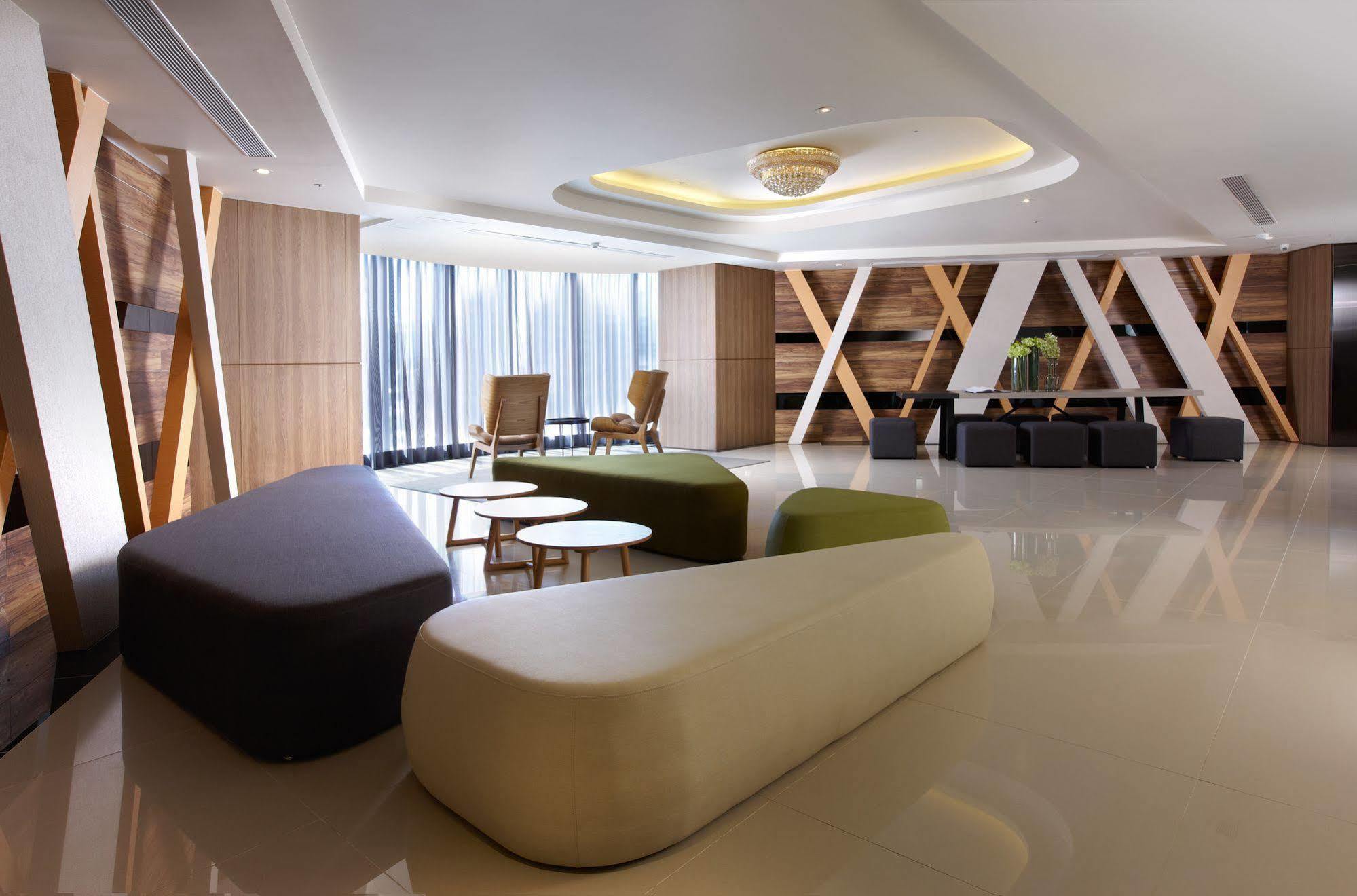 The Ho Hotel Sin-ču Exteriér fotografie